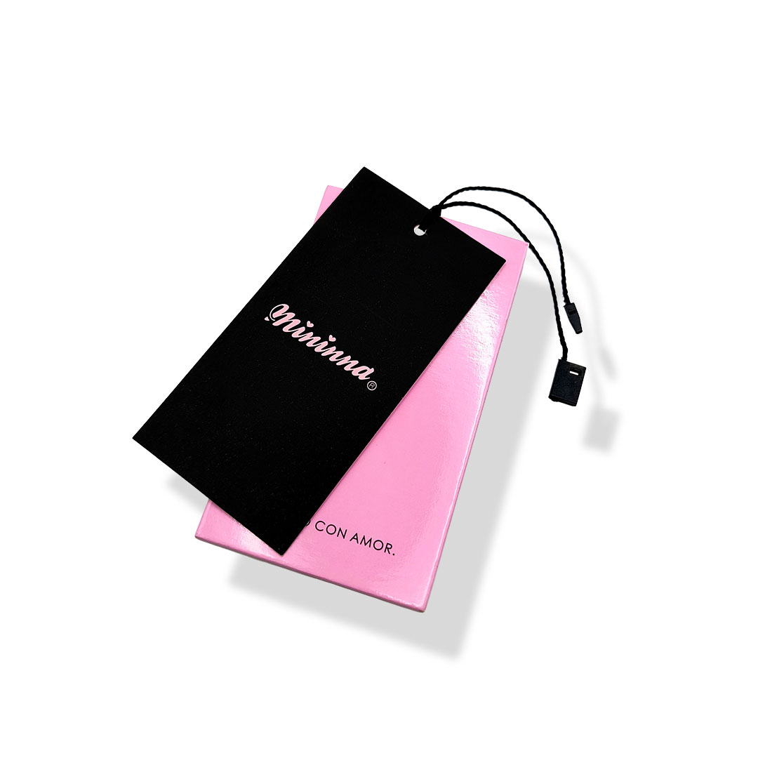 Etiqueta con Ensamble